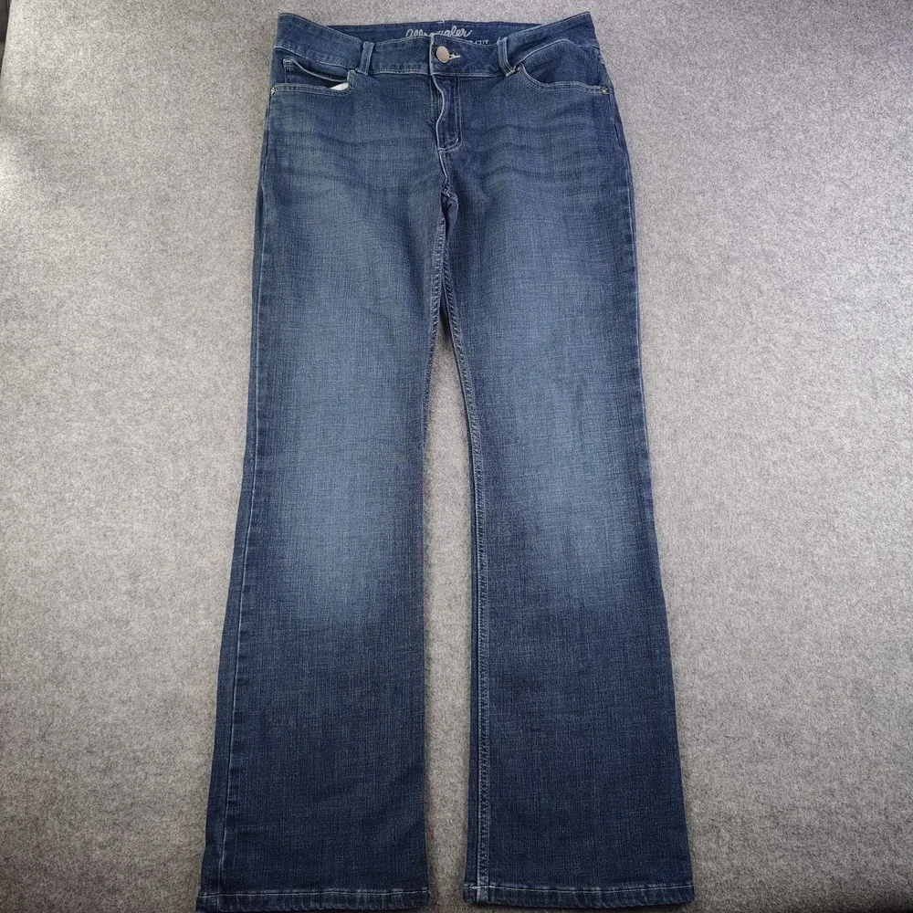 Wrangler Bootcut Jeans Women's 32x34 Blue Medium Wash Mid Rise Stretch 11X34